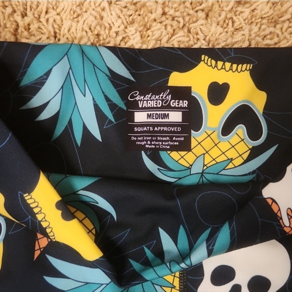 CVG Ice Cream Skull Shorts 5" - Picture 2 of 2